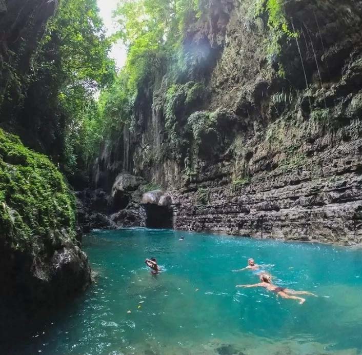 Air Terjun Green Canyon