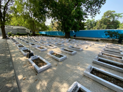 Taman Makam Sampurnaraga