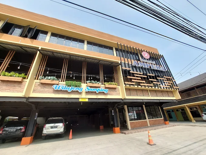 Warung Nasi Ampera Karawang