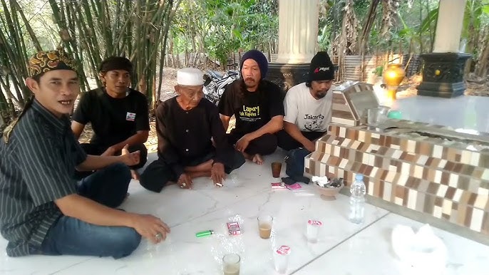 Makam Mbah Buyut Kembang